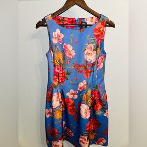 Beautiful and good quality Vince Camuto dress with floral print